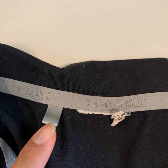 Under Armour Shirt Women L Large Black 4 Button Placket Short Sleeve Polo Collar - Picture 7 of 9